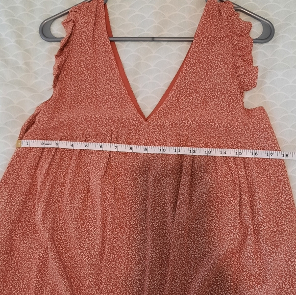 Flowy Pink Dress from France - Picture 8 of 10